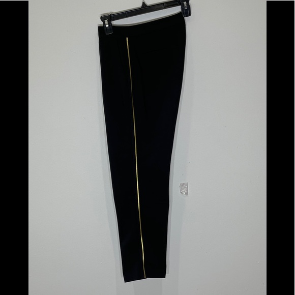 Zara - Picture 2 of 3